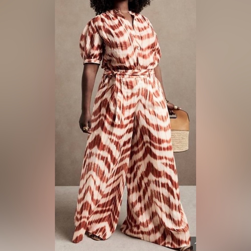 Banana Republic Red and White Patterned Maxi Skirt